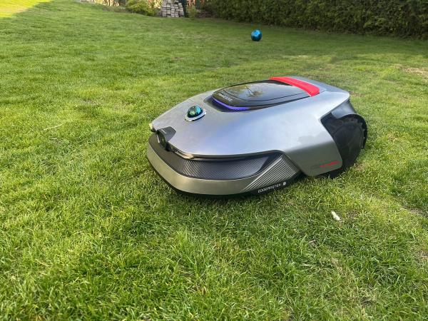 Robotgressklipper uten kantledning
