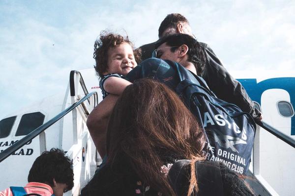 Flyga med barnvagn - 3 viktiga punkter som du behöver tänka på