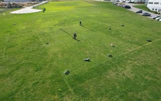 Klipp till på en batteri-gräsklippare inför sommaren