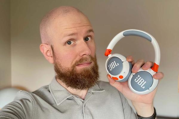 JBL Junior 470NC