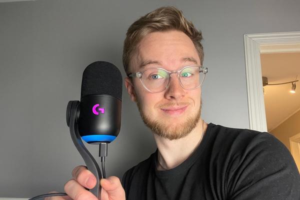 Logitech G Yeti GX & G Litra Beam LX