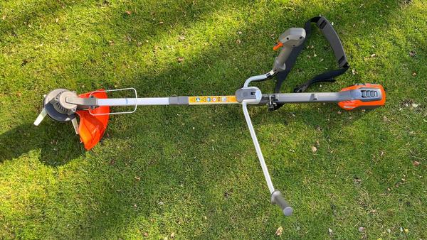 Husqvarna 220iR