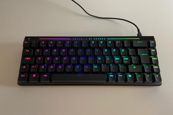 ASUS ROG Falchion HFX