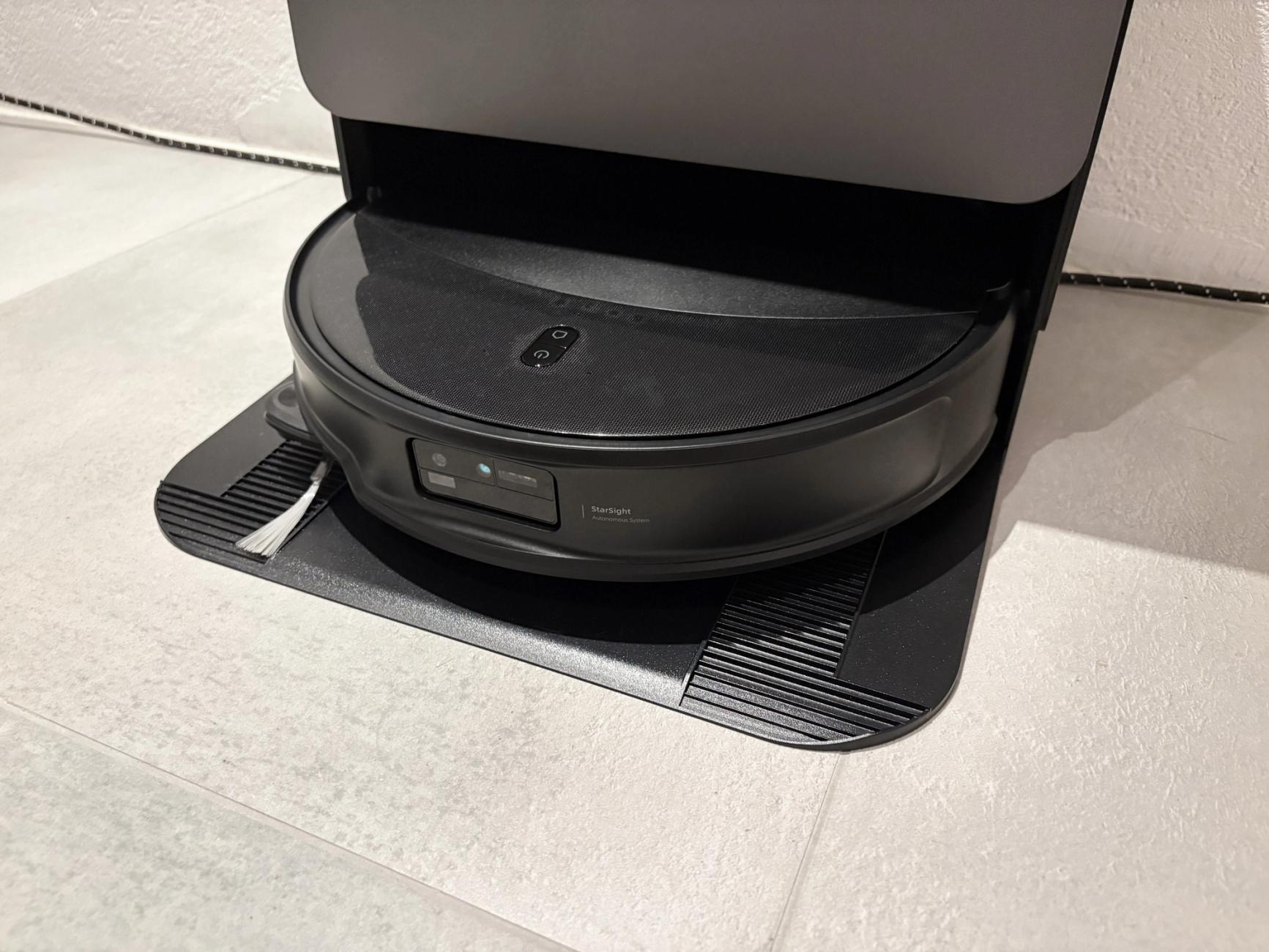 Roborock Saros 20 - erittäin omatoiminen premium-luokan robotti vaativampiin koteihin