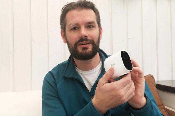 Arlo Essential - hemövervakning utan sladdar