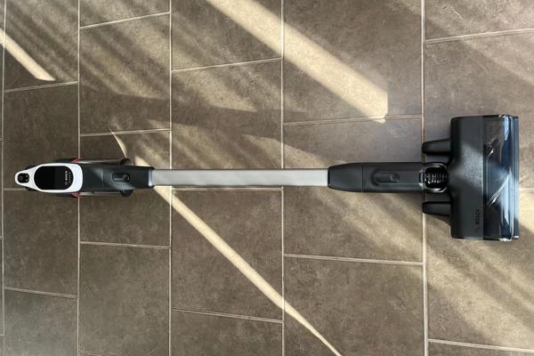 Bosch Unlimited 9 (BCS931WBA)