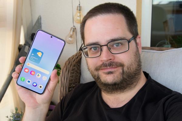 Samsung Galaxy A57 - Trygg mellanklassmobil för dig som vill ha lagom mycket