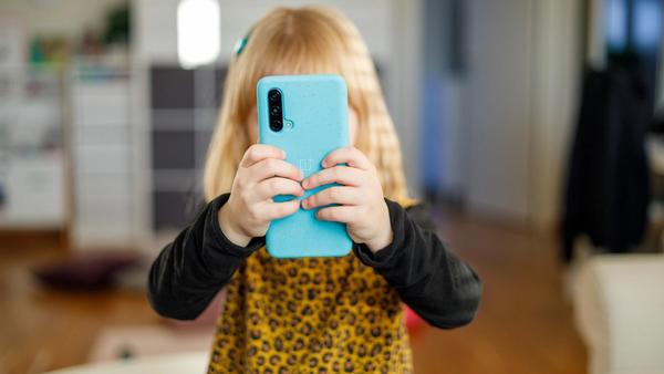 Bästa mobiltelefonen för barn