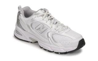 New Balance 530 är låga sneakers för träning och vardagsbruk