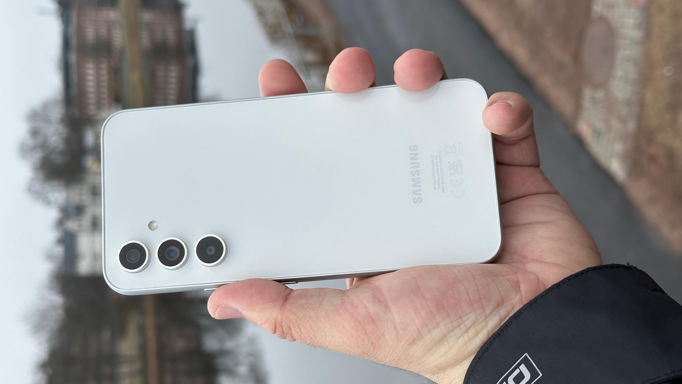 Samsung Galaxy A54 - Anmeldelse