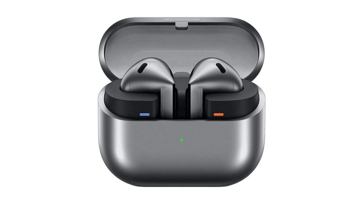 Galaxy Buds3 i sitt ladeetui