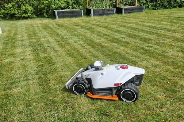 Mammotion LUBA 2 AWD 3000X