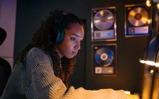 Här är nya hörlurarna Sennheiser HD 480 Pro