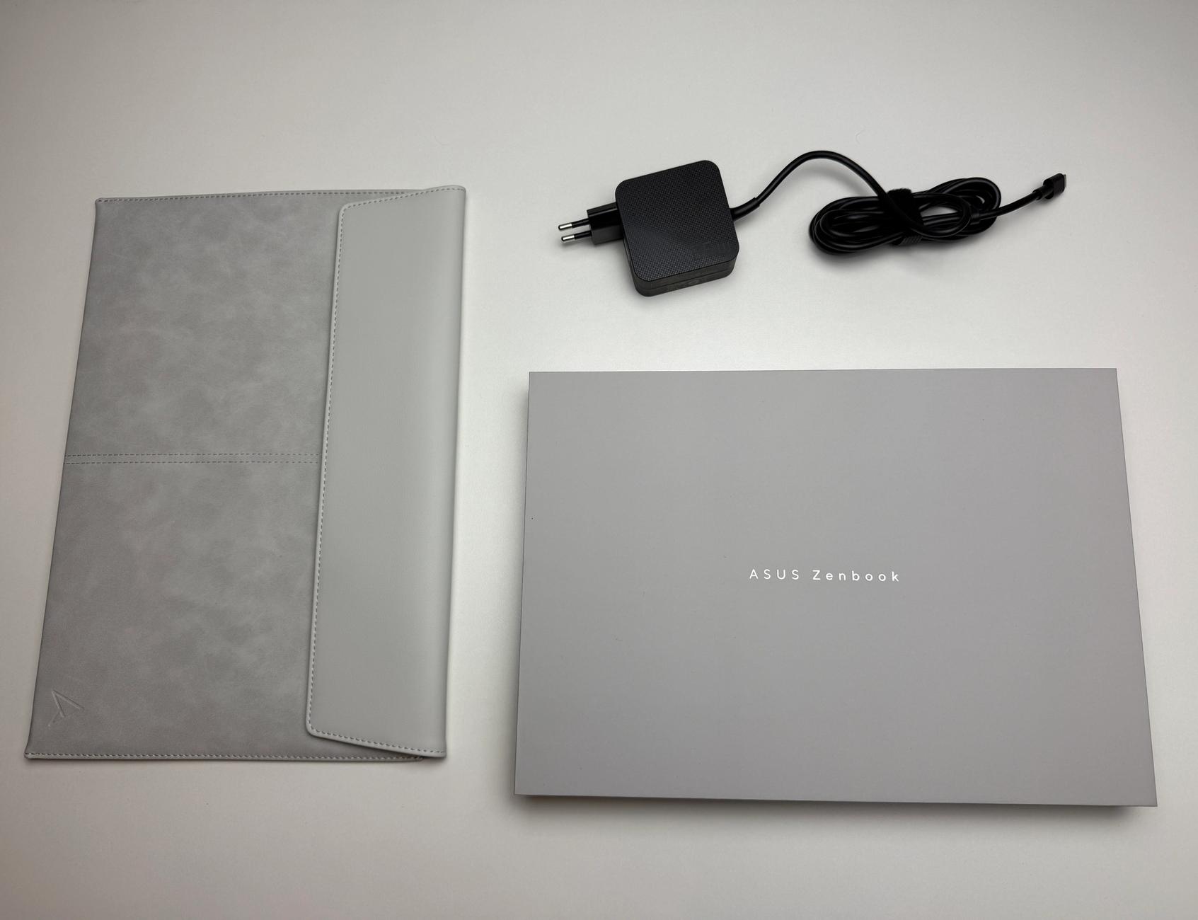 Asus Zenbook A14 ux3407 med medföljande fodral