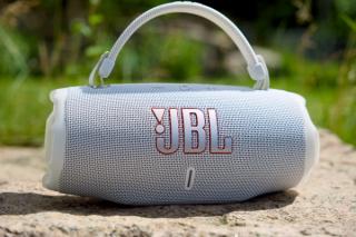 JBL Charge 6