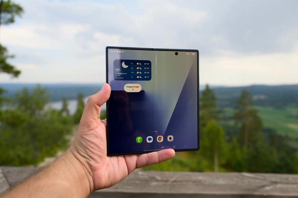 Sammenleggbare telefoner