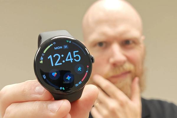 Google Pixel Watch 5 - stilren och välbyggd smartklocka med riktigt bra skärm