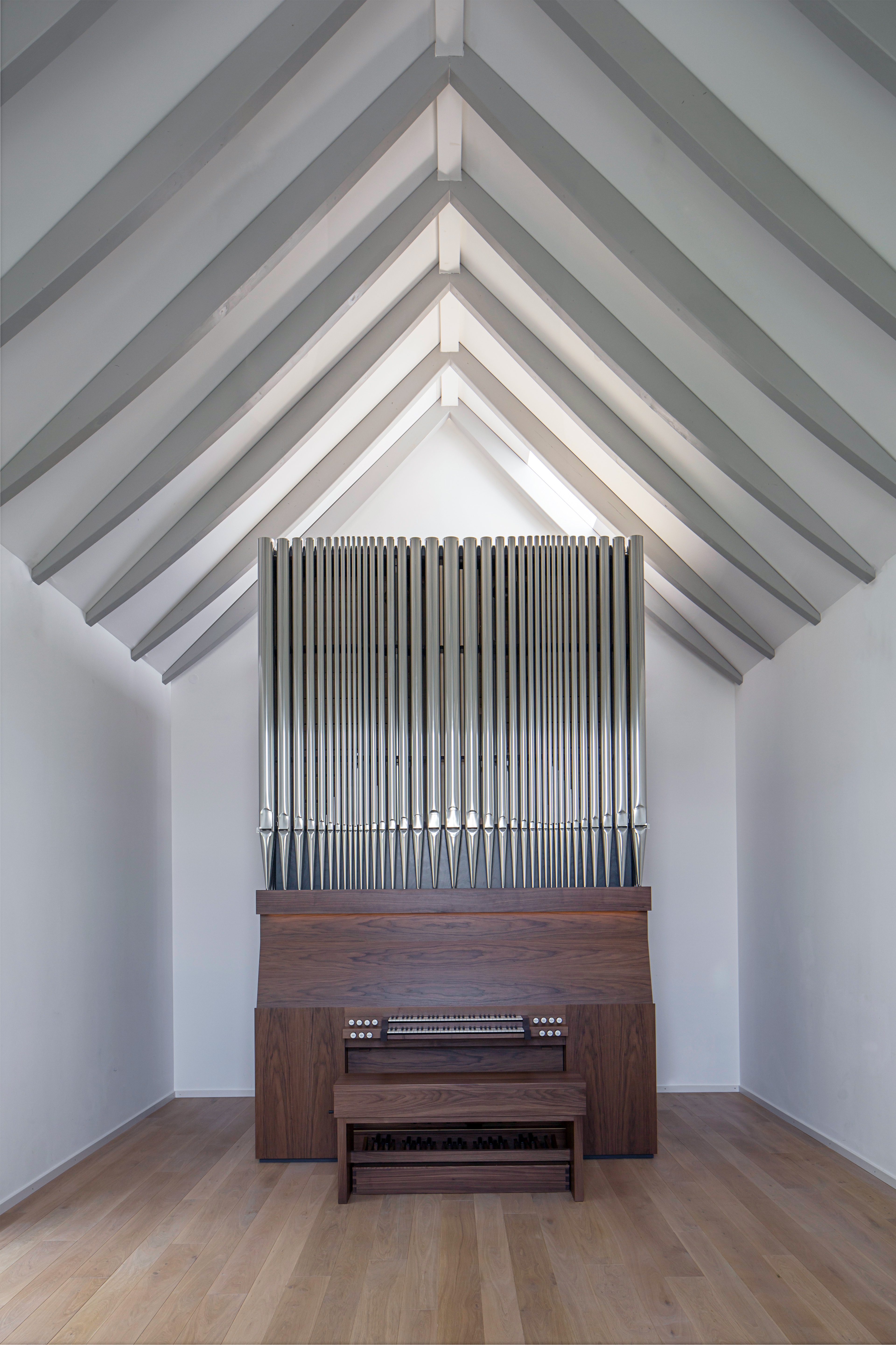 Haus G., Orgel