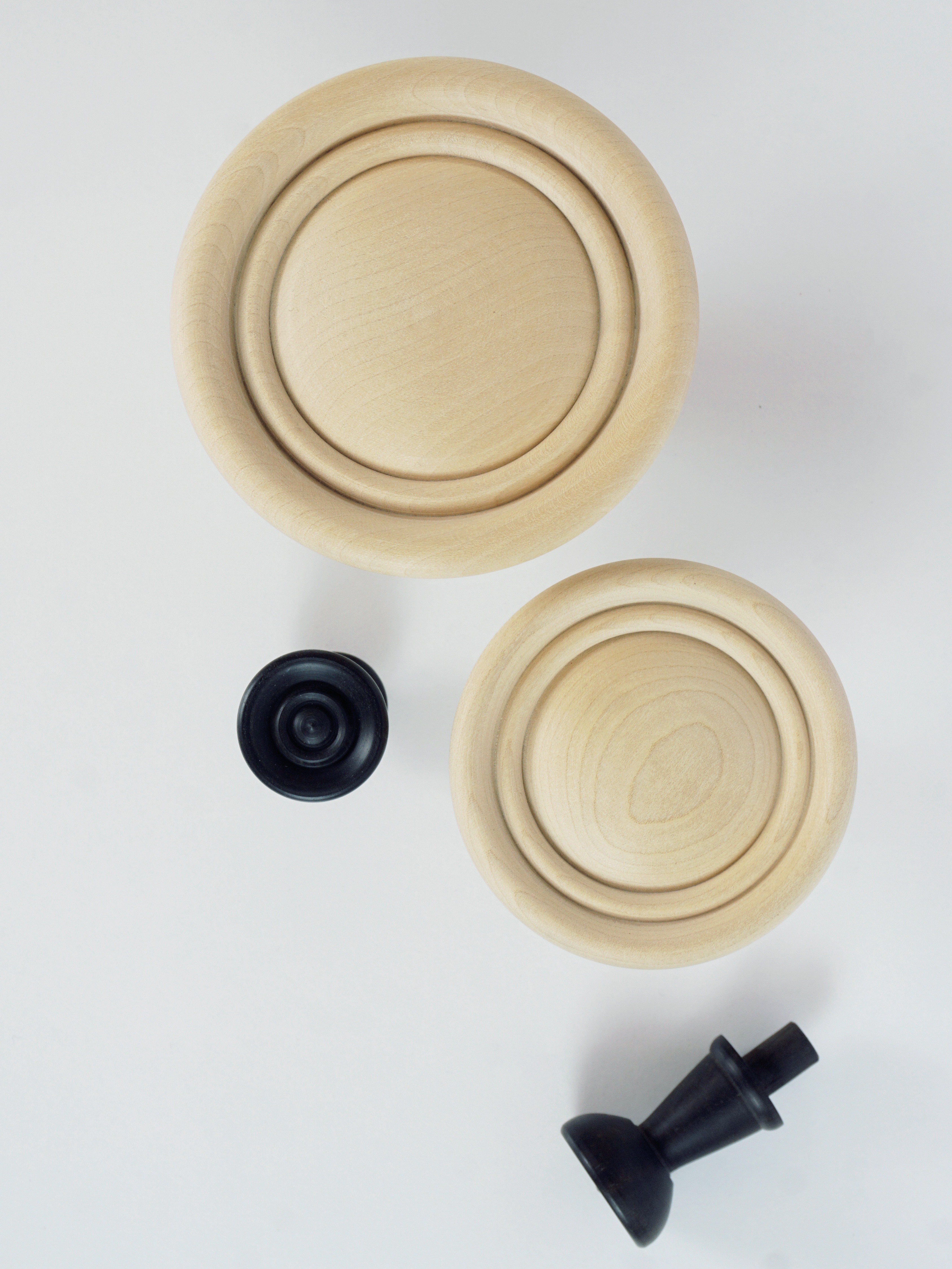 Goetz Castorph Lehmann Tabillion Architektur Städtebau München Theodor Fischer Möbel Griff Knopf Knauf Holz gedrechselt Ahorn Eiche rund Formen gewellt