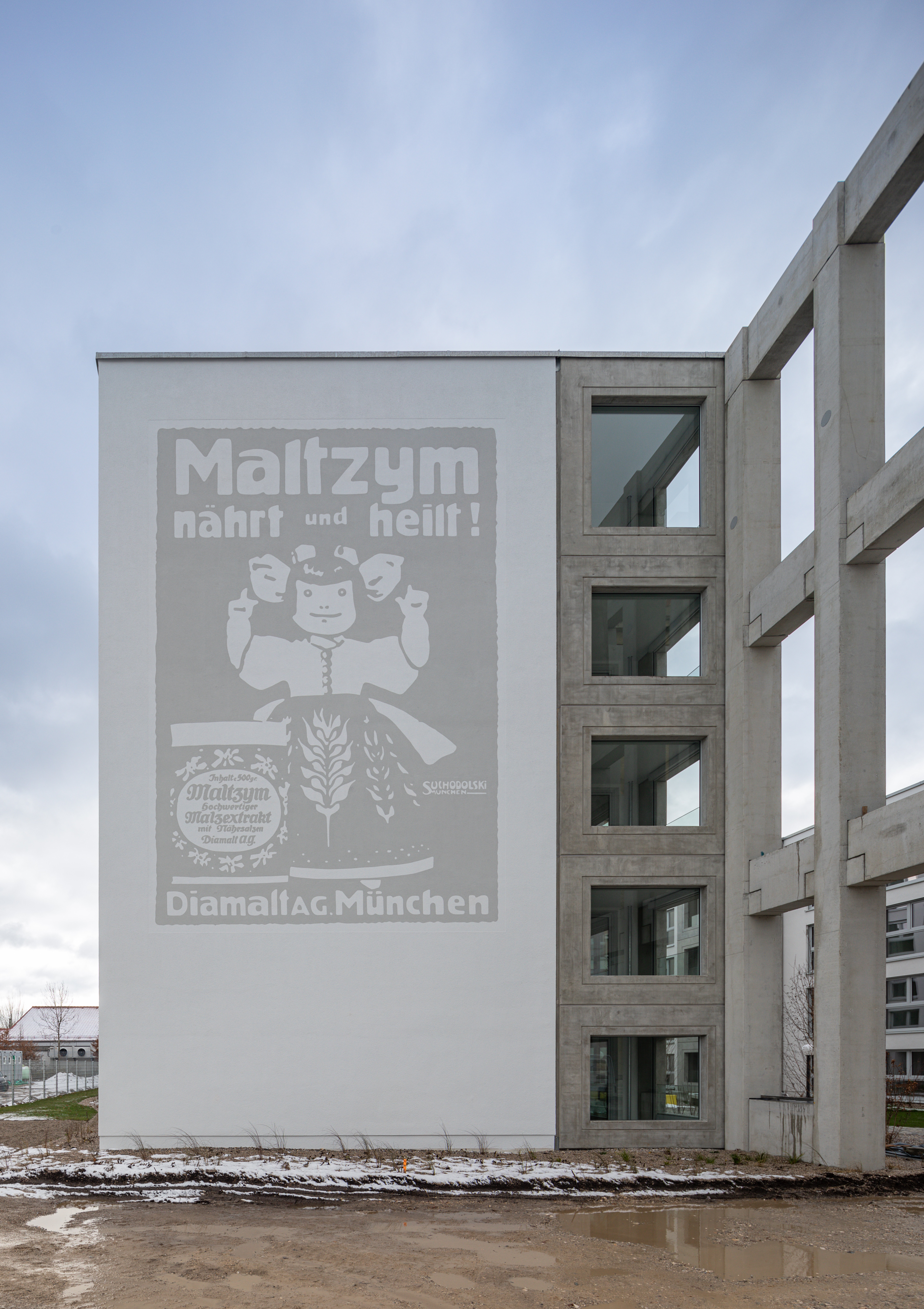 Goetz Castorph Lehmann Tabillion Architektur Städtebau München Allach Diamalt Park Loggia Beton Fertigteile Malzym Schallschutz Glas bedruckt Kita Tiefgarage Leitsystem neon