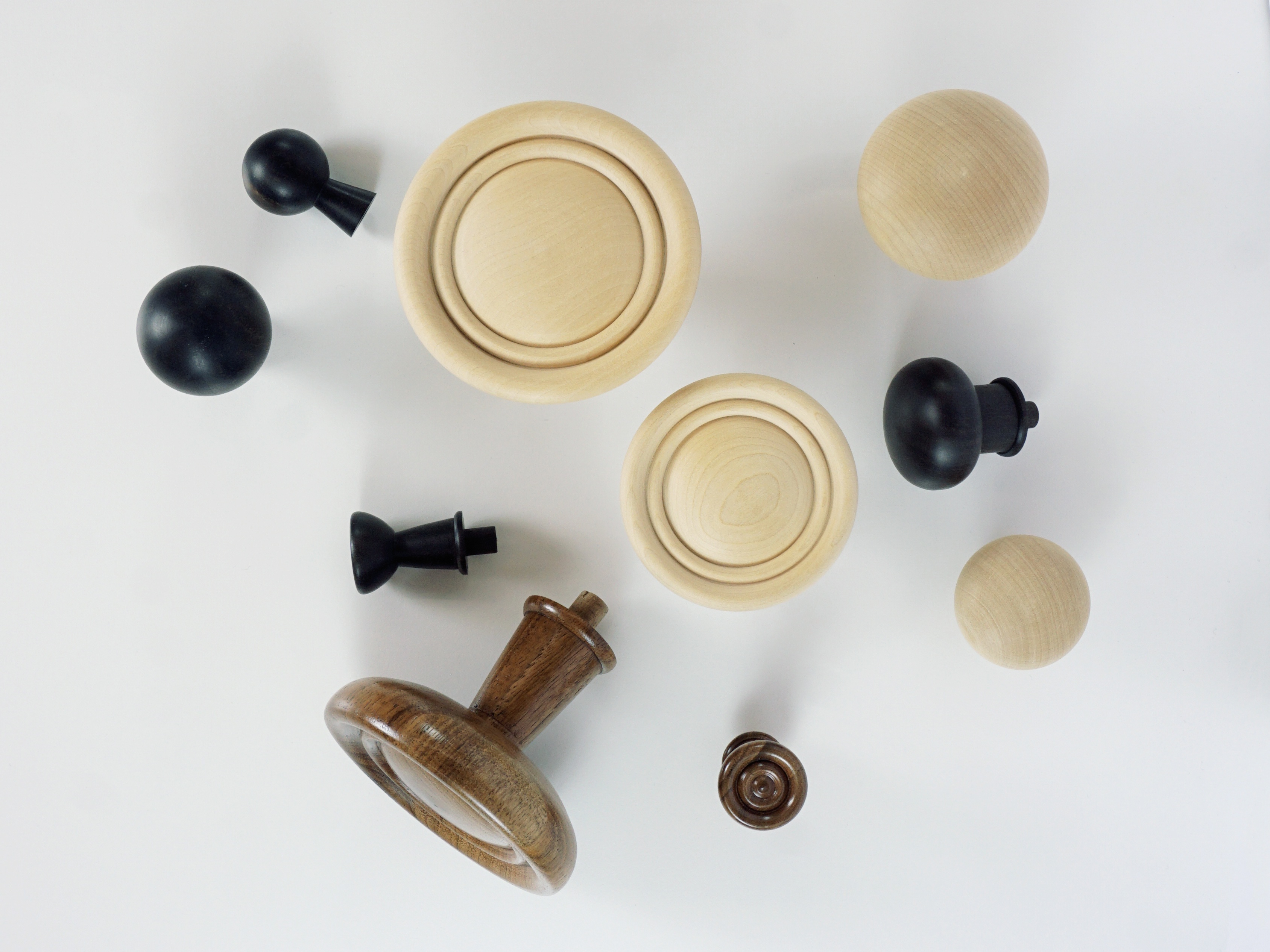 Goetz Castorph Lehmann Tabillion Architektur Städtebau München Theodor Fischer Möbel Griff Knopf Knauf Holz gedrechselt Ahorn Eiche rund Formen gewellt