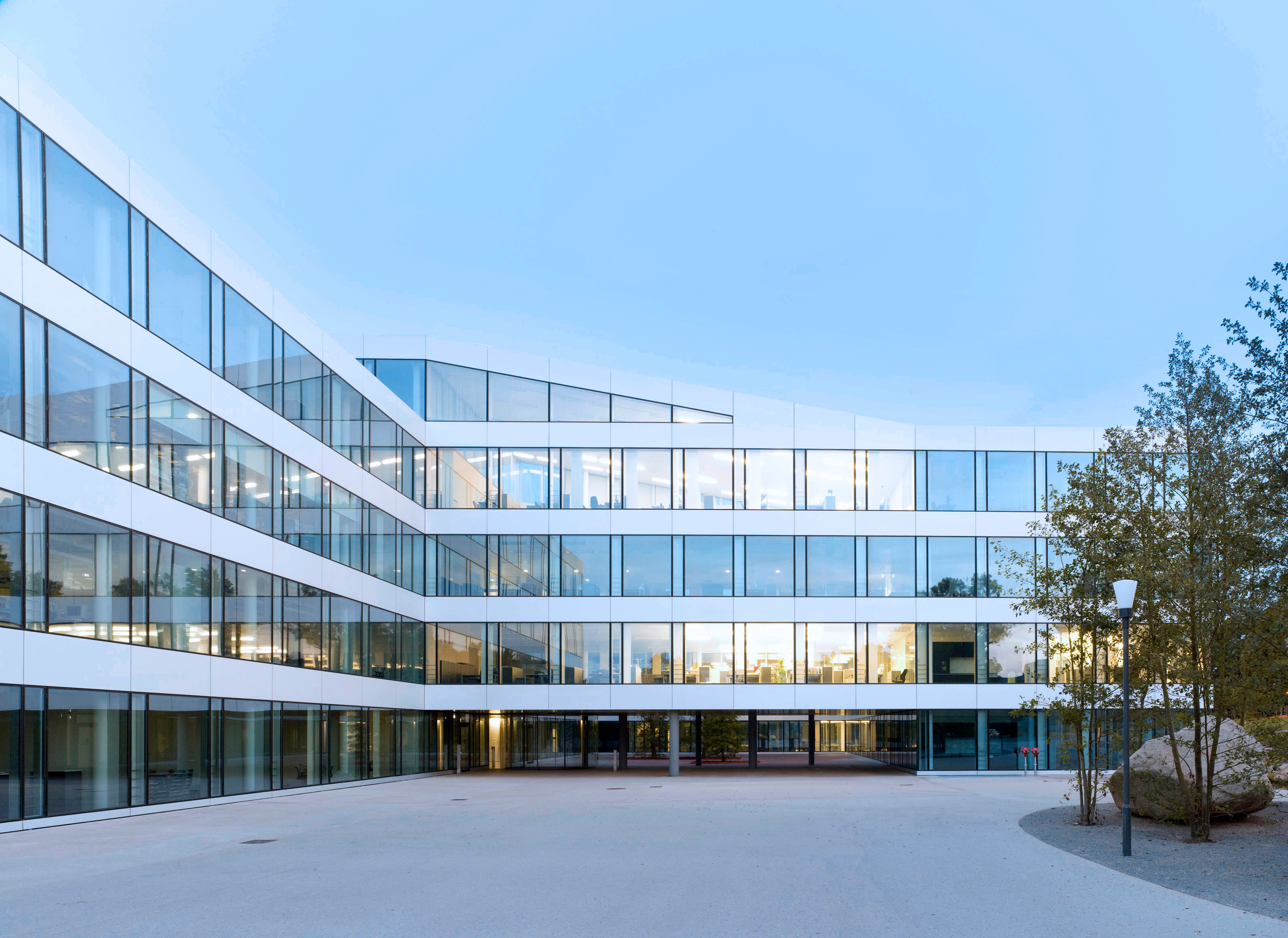 Drägerwerk AG, Lübeck, Ansicht Fassade