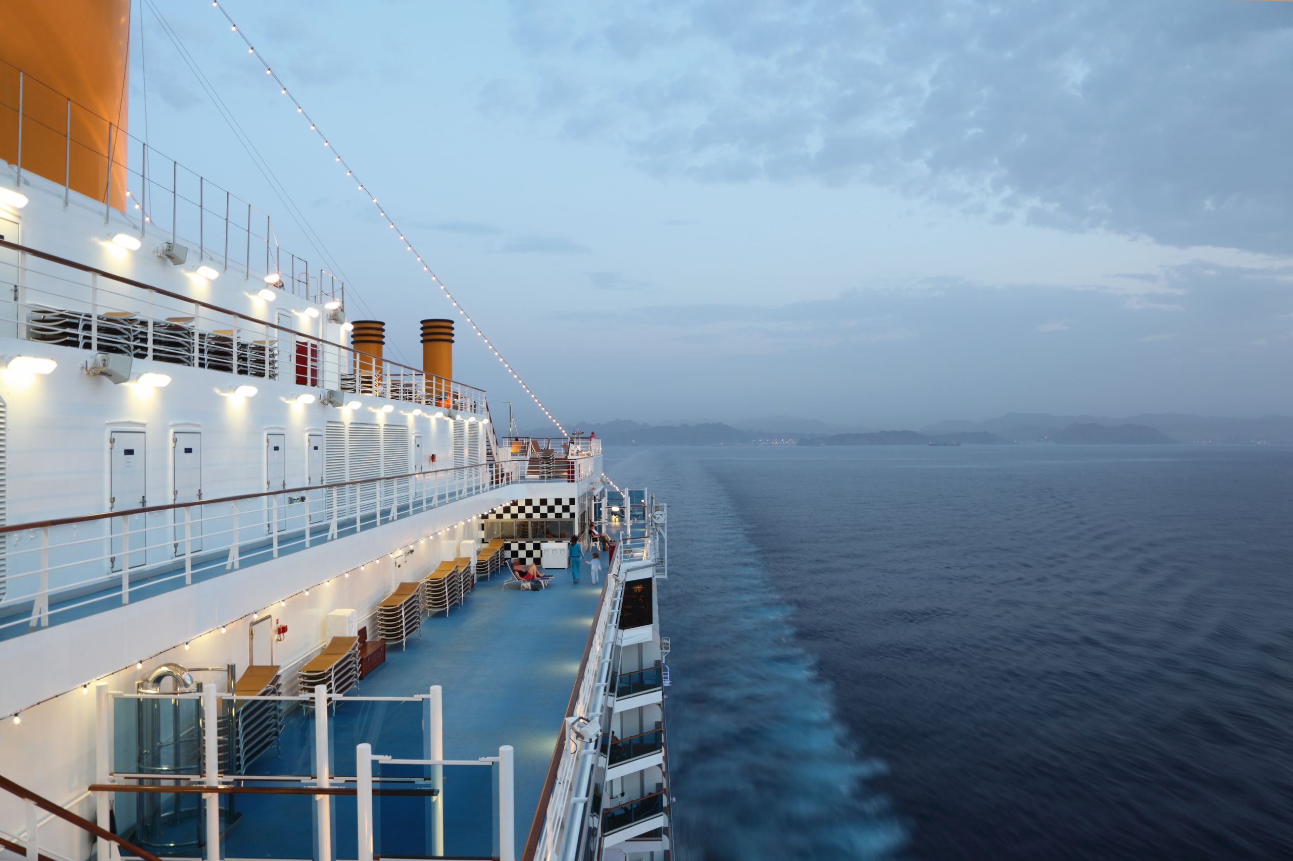 Cruise ship lighting