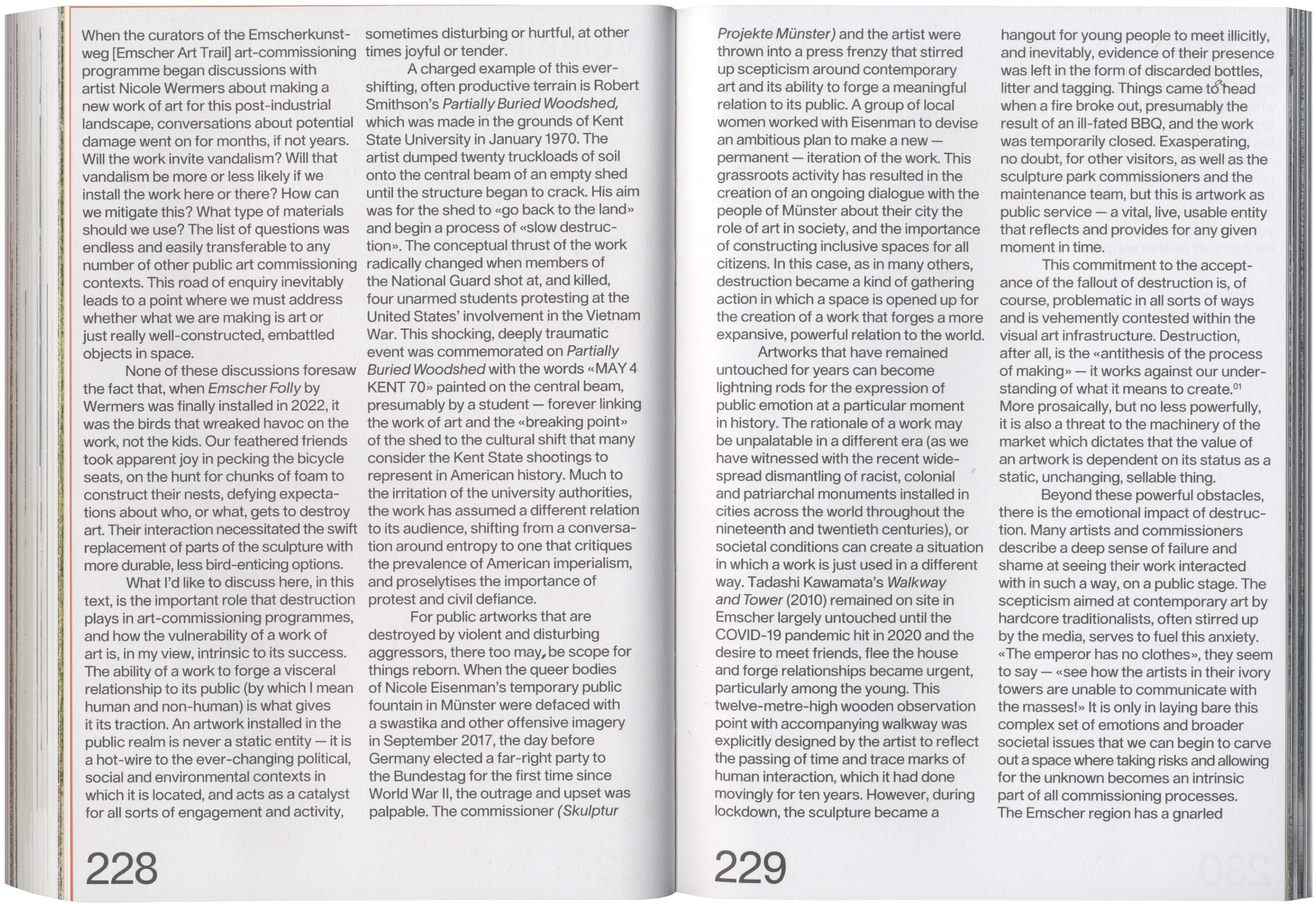 Two open book pages with dense text in a two-column layout, numbered 228 and 229 at the bottom.