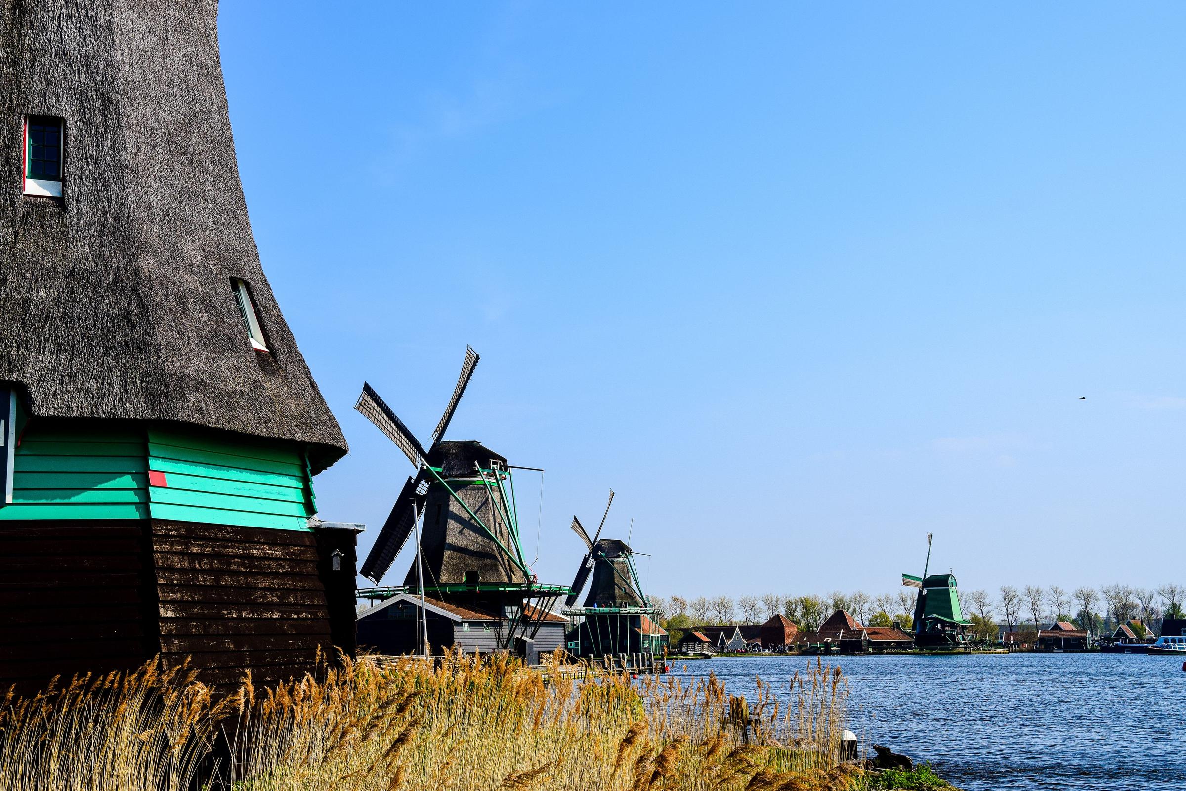 Kincir angin Zaanse Schans di Belanda