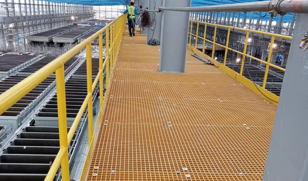 Dura Gritz® FRP grating walkway installed at an industrial project site