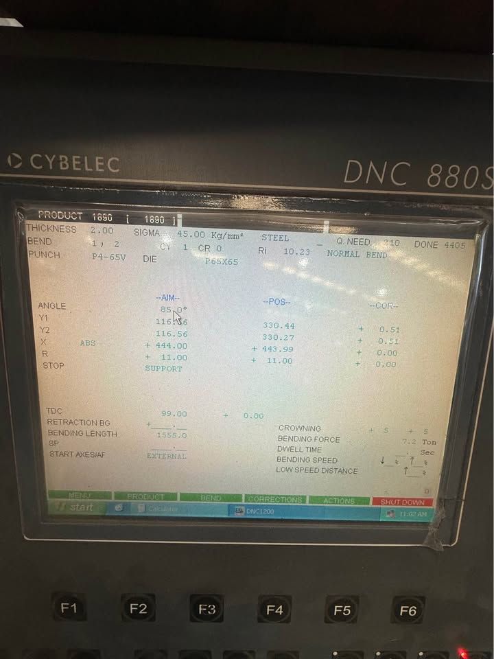 DYE Syncro 200t x 4.2m CNC Press Brake — photo 3