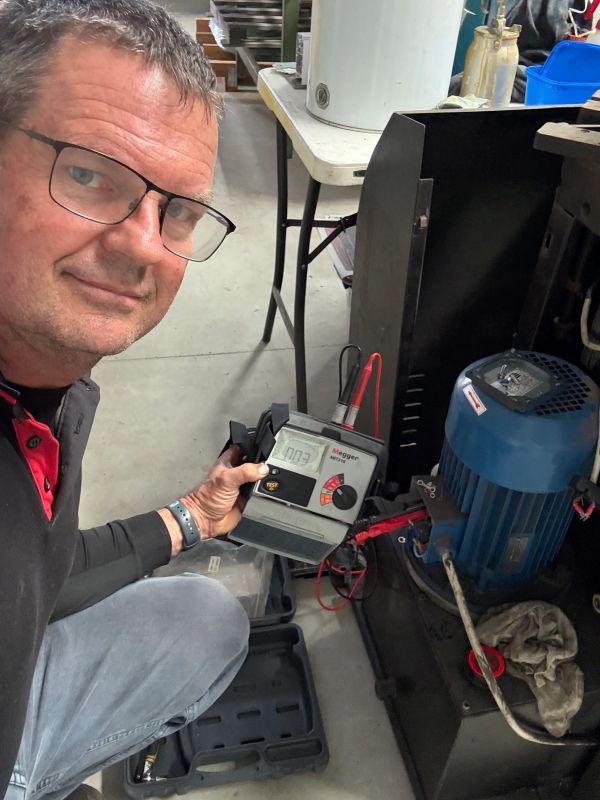 Electrical Motor Insulation Megger Testing