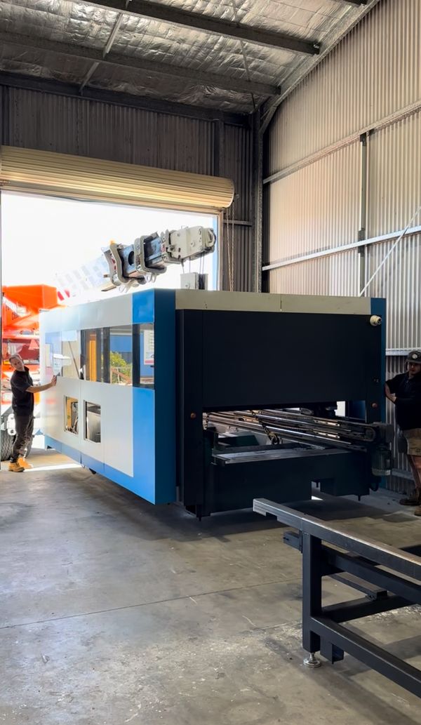 Machine Installation Ermaksan Speed Bend Crane Lift