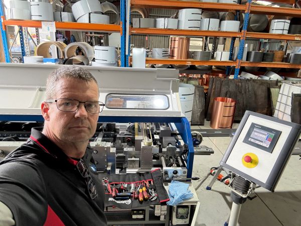 Laser Cutter Hsg Installation Commissioning