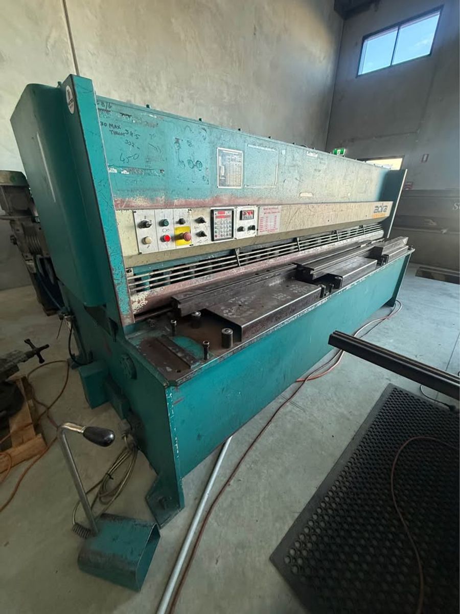 ADIRA 3m x 6mm Hydraulic Swing Beam Guillotine