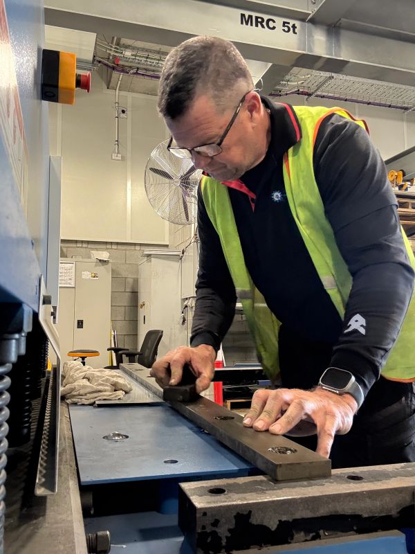 Machine Installation Press Brake Crane Lift