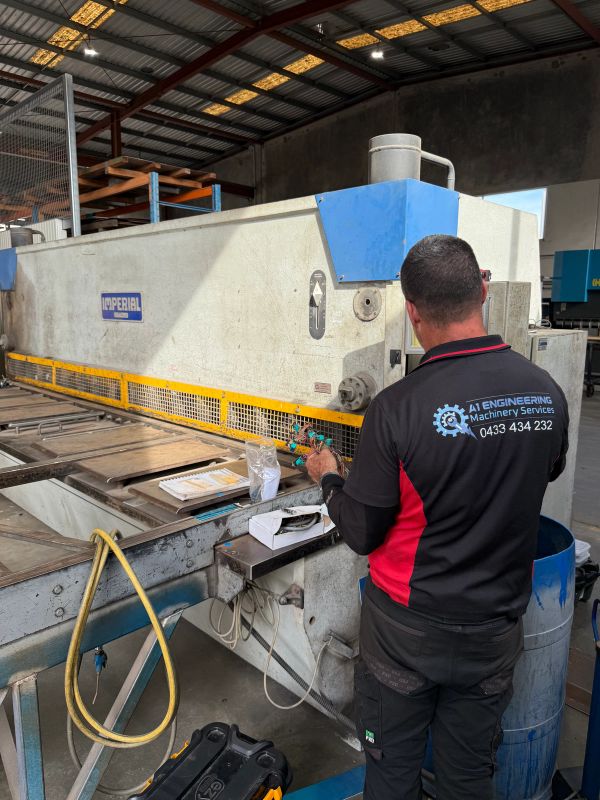Press Brake Adira Top Service Access