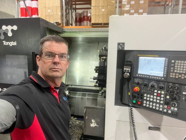 Cnc Milling Tongtai Vp10 Vmc Service