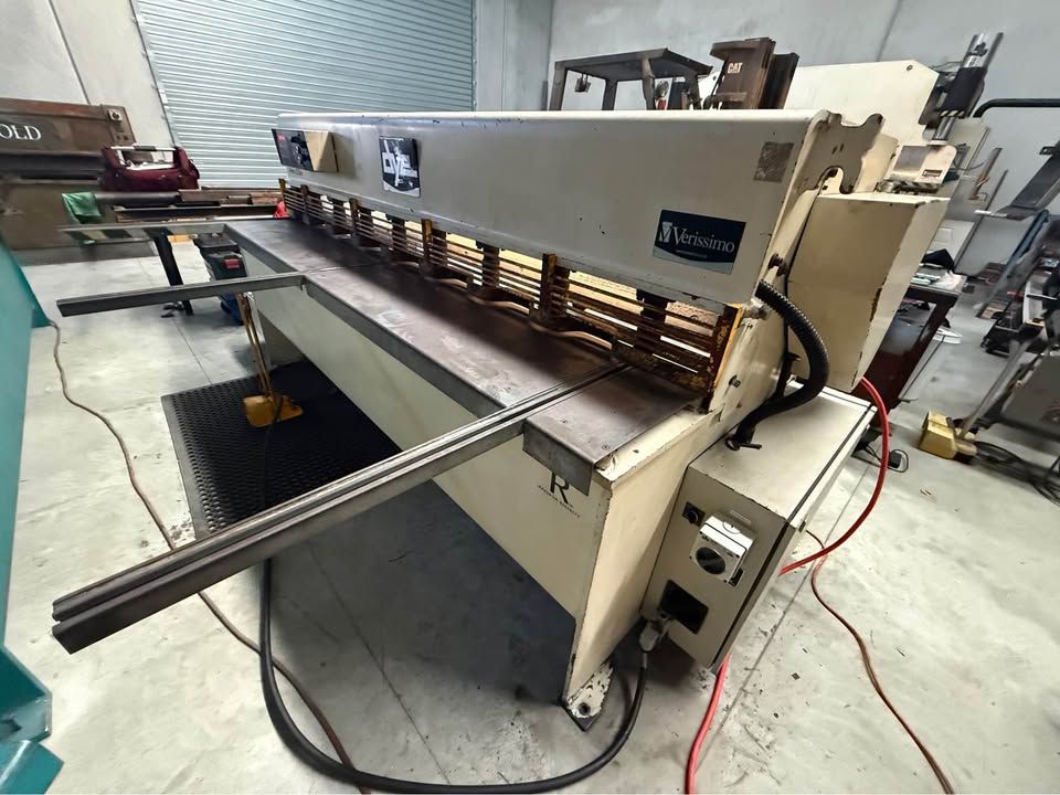 DYE 2.5m x 4mm Hydraulic Guillotine — photo 2