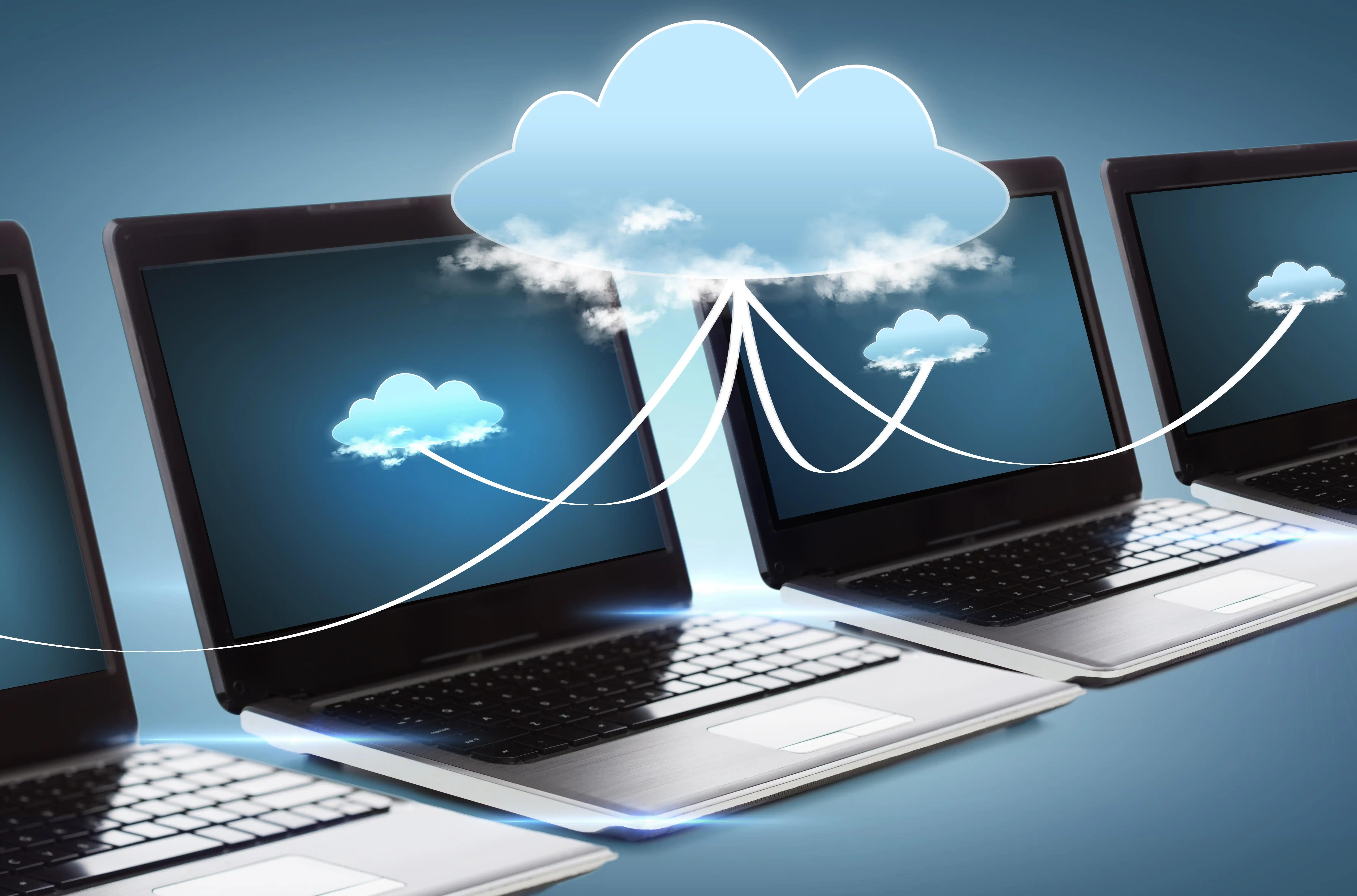 Advantages and disadvantages of hybrid cloud for SMEs