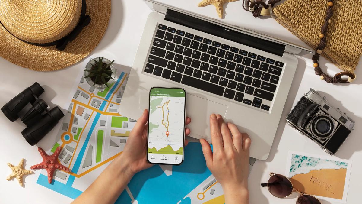 Want to travel? Here are 8 tech things to check before you go