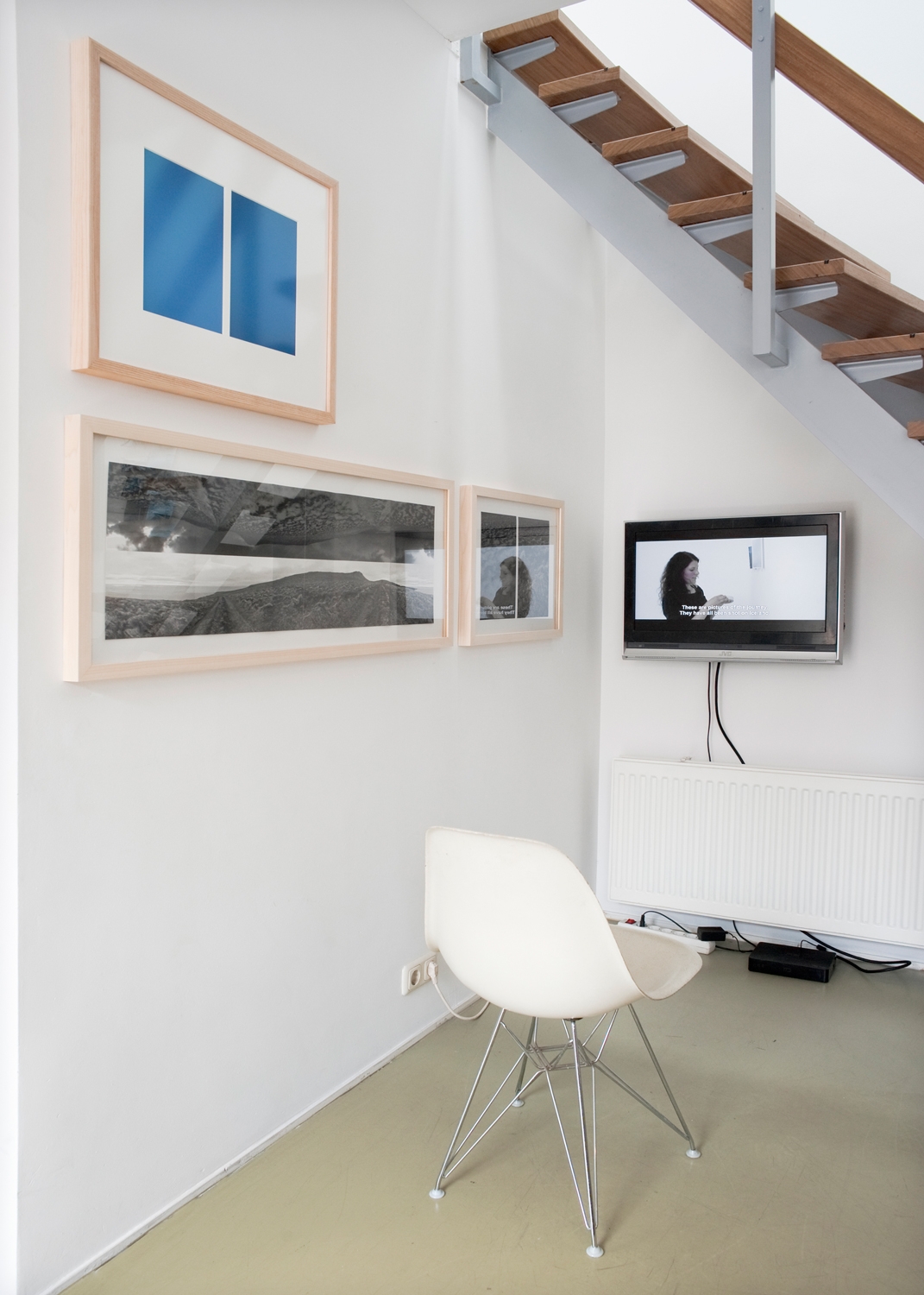 Kokmeijer & Nieuwenhuize, 2011
Installation image | On Time, In Place | Esther Kokmeijer & Johan Nieuwenhuize