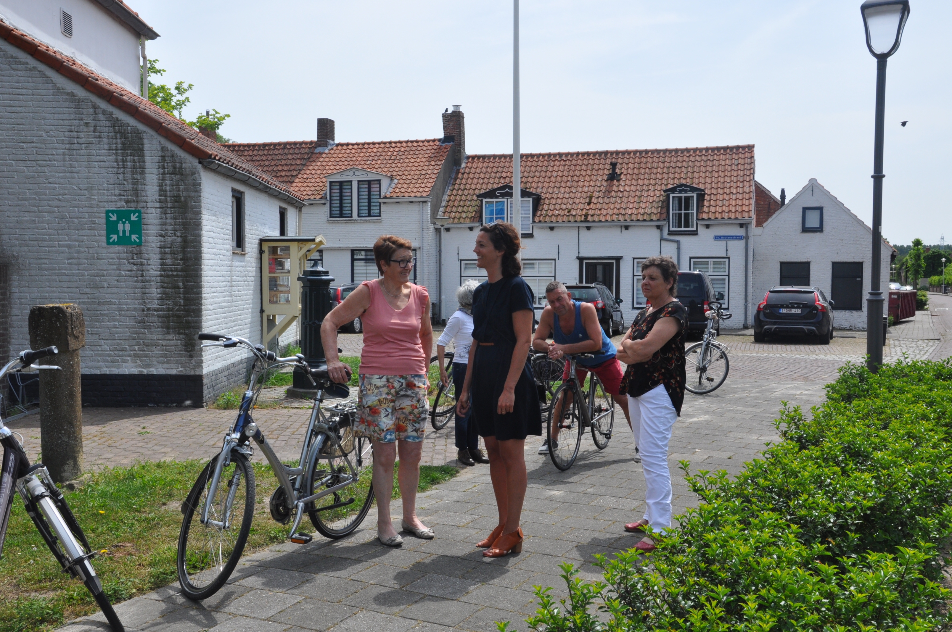 So You Don't Get Lost in the Neighborhood #9 | Bert en Lysandre Begijn | Photo: Masha van Vliet