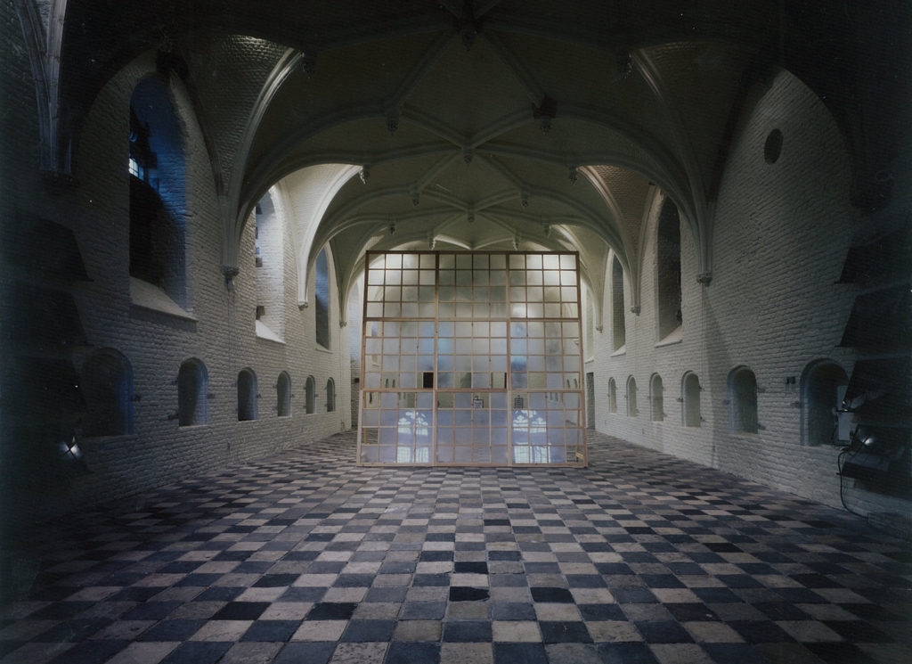 Cherif & Silvie Defraoui, 1991. Installatiefoto. Foto: Wim Riemens | Tragelaph | Cherif & Silvie Defraoui