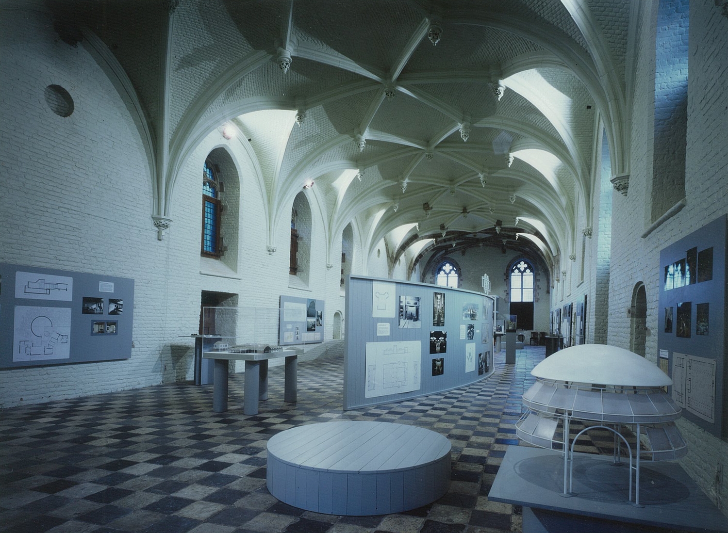 Aldo van Eyck & Hannie van Eyck , 1992. Exhibition overview. Wim Riemens photography | Untitled | Aldo van Eyck, Hannie van Eyck