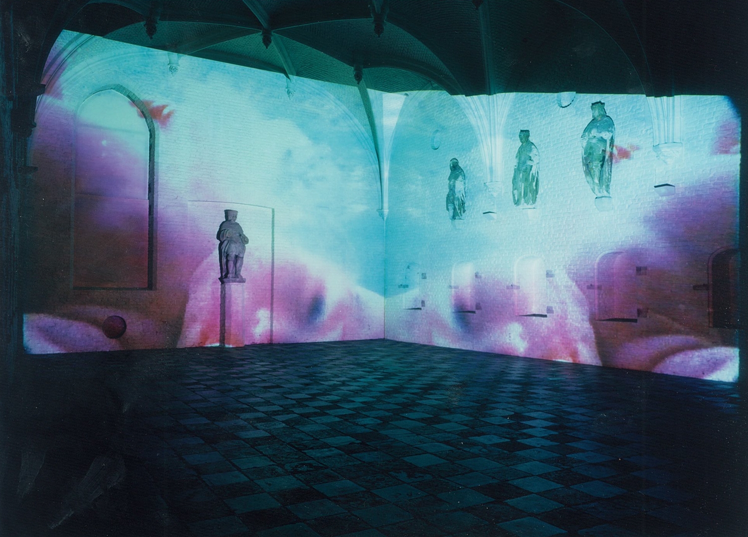 Pipilotti Rist, 'Grossmut begatte mich', installatiefoto, 2000 | Grossmut begatte mich | Pipilotti Rist