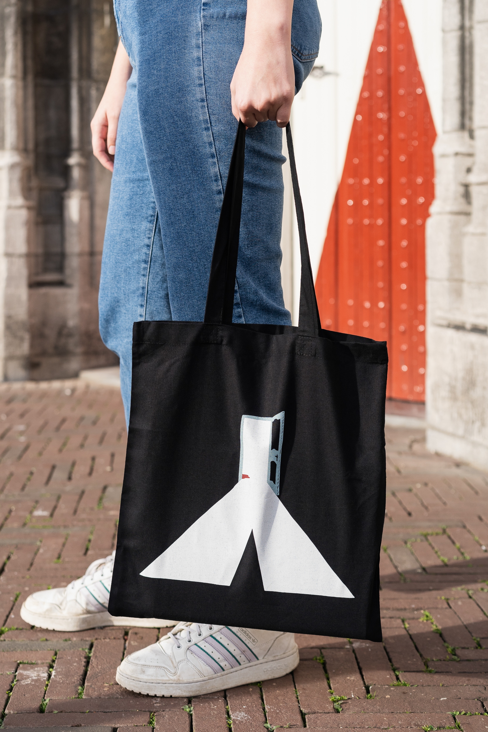 V Tote 3 | Frieder Haller