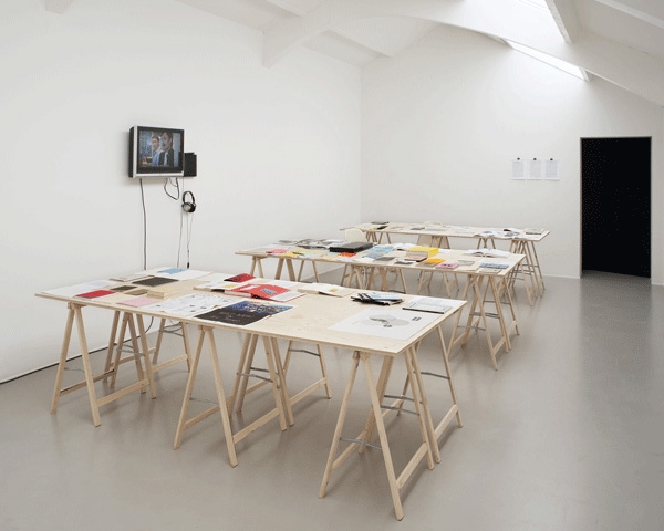 'The Social Life of the Book' , installatiefoto, 2010. Foto: Leo van Kampen | The Social Life of the Book | castillo/corrales