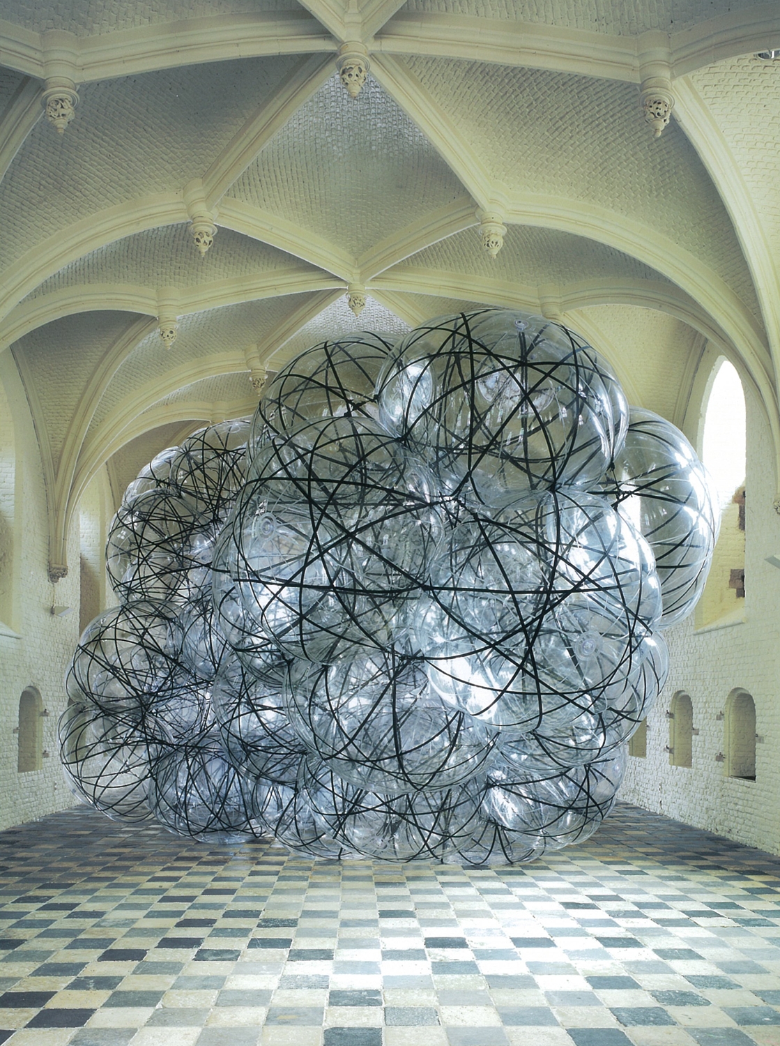 Tomás Saraceno, 'Airport City', installatiefoto, 2007 | Airport City | Tomás Saraceno