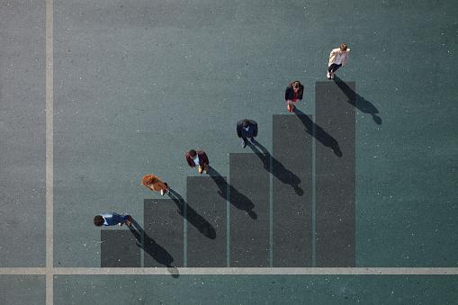 5 Ways to Engage the Middle Performers In a Sales Contest
